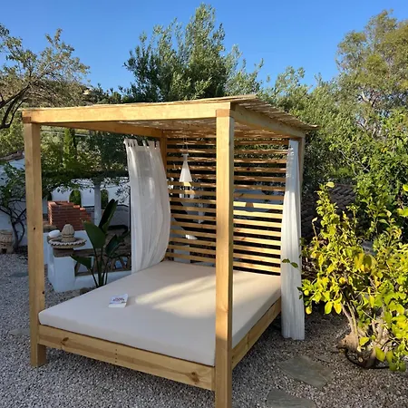 Holiday home Charmante Casita Met Veranda En Prive Zwembad Op Een Kleinschalige Finca *