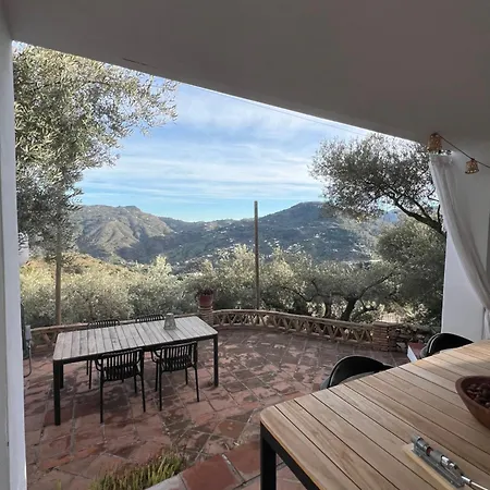Holiday home Charmante Casita Met Veranda En Prive Zwembad Op Een Kleinschalige Finca Colmenar
